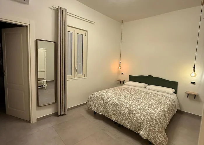 Arco Trinita 3* Bari