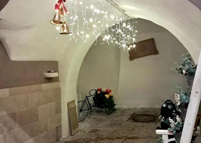 Arco Trinita 3* Bari