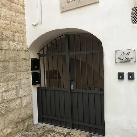 Couette-café Arco Trinità Bari